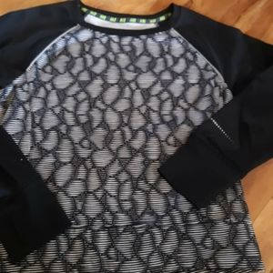NWOT girls nike dryfit sweatshirt
